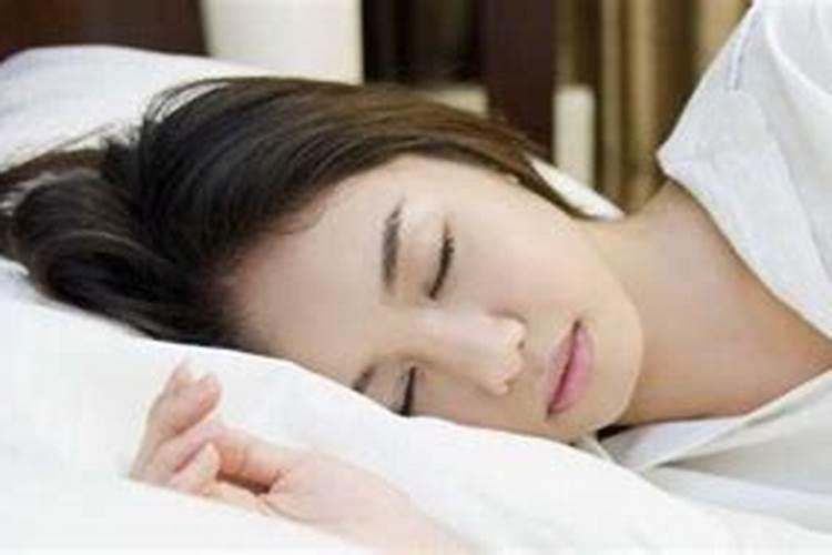 77年蛇女2025年每月运势及运程