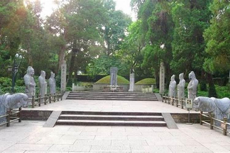 梦见墓碑是什么意思有什么预兆