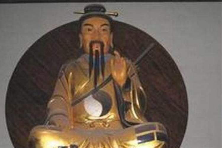 女人梦到坐牢是什么征兆