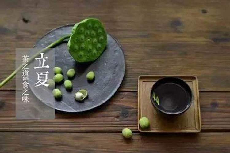 给灶王爷上香每月的初一十五吗 给灶王爷上香是早上还是晚上