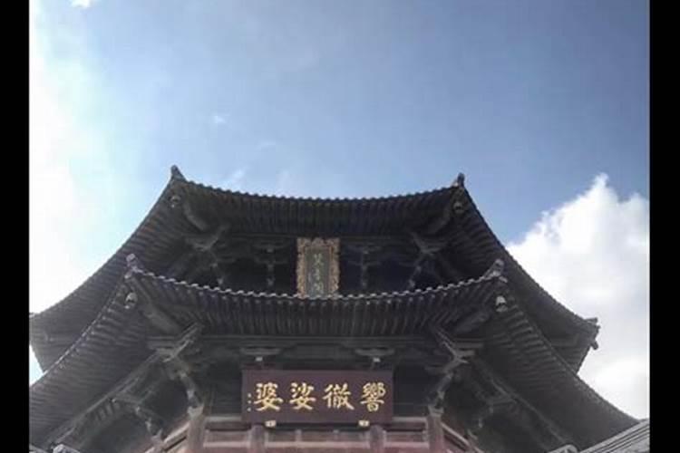 梦见去世的姥姥猥琐的看着我的预兆