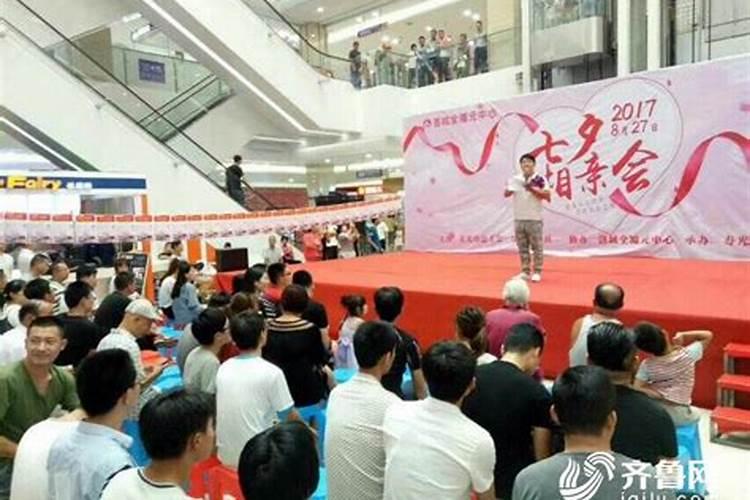 以“相约民俗节日”为主题的“三个一”寻访实践活动,开展一次除夕、春节...