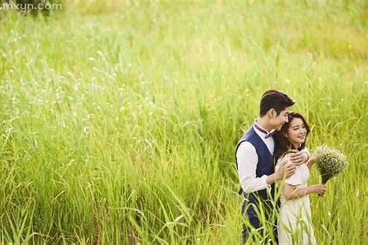 梦见前夫和现在老婆打架闹离婚？