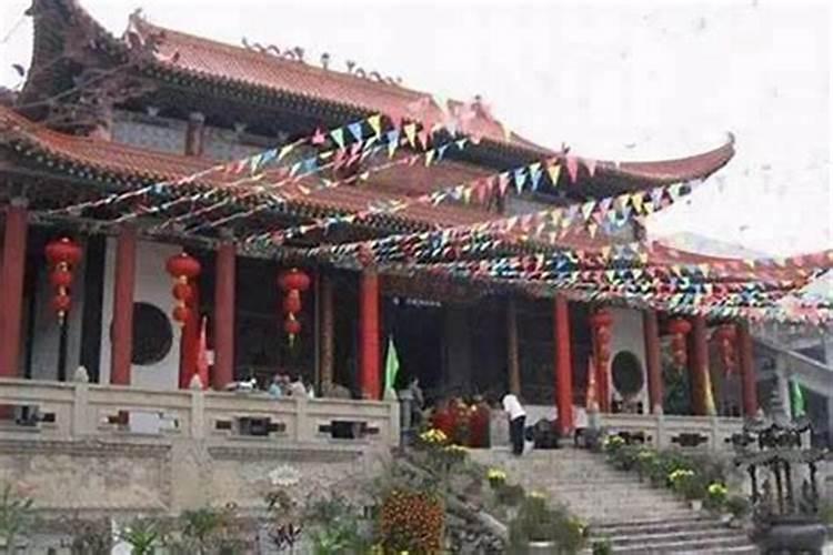 我是93年,腊月初三的生日!是什么命啊