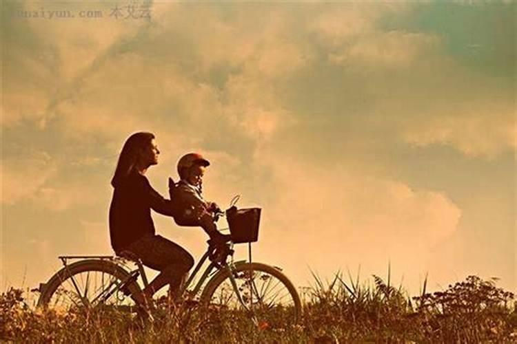 梦到骑自行车带人预示着什么？