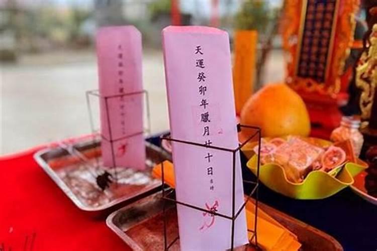 摩羯女喜欢你的暗示一