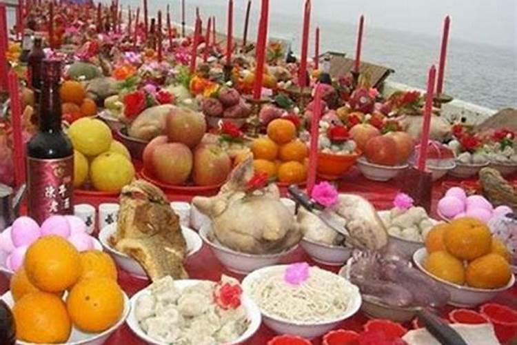 中元节祭拜需要带哪些贡品 淮安中元节上坟带什么贡品