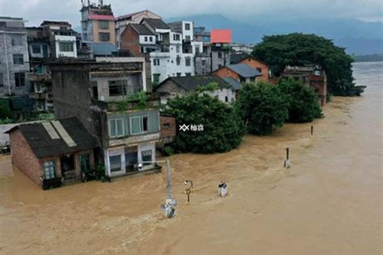 梦见洪水淹没道路是什么兆头？