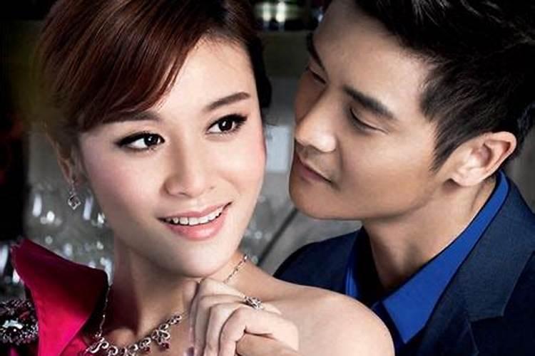 为什么会总是同时梦见两个男生同时出现在我的梦里？