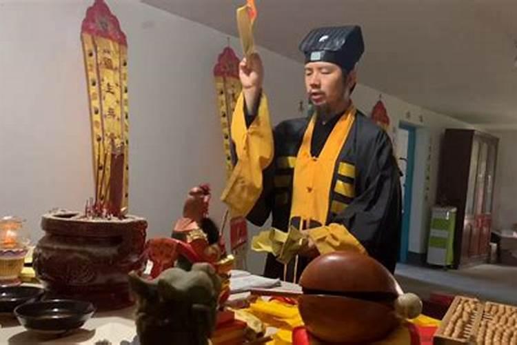 男女八字合5个 可不可以结婚？