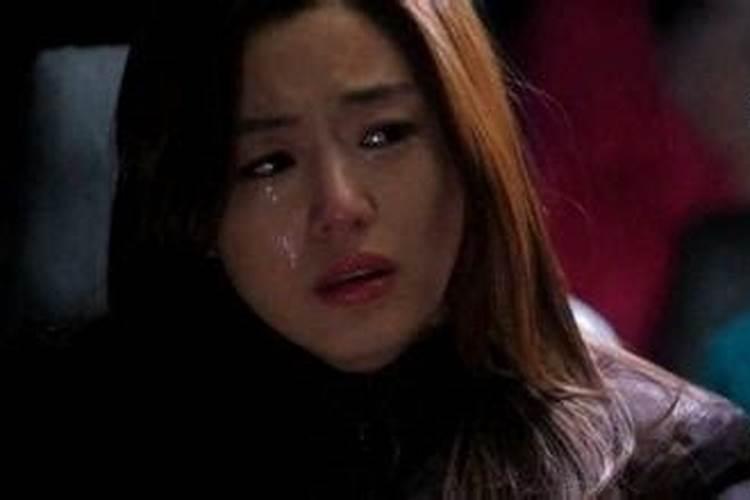 梦见女人伤心的哭的预兆