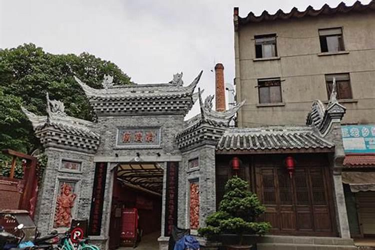 钩弋夫人的死对后世产生了什么影响？她有哪些轶事典故？