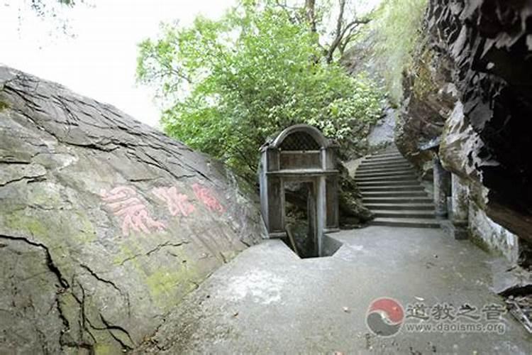 道士做法都准备一些什么东西？