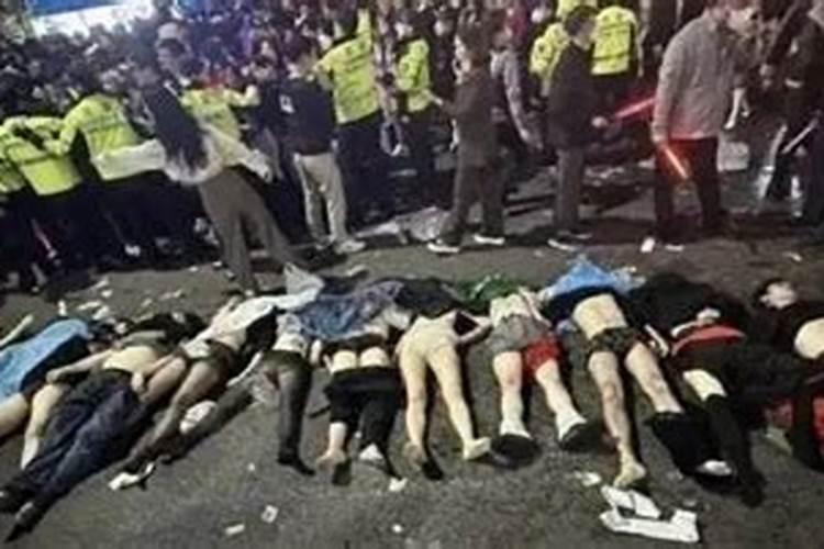 梦到给死人烧纸是什么意思