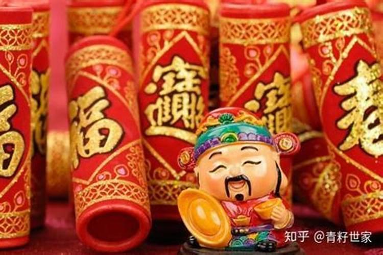 女人戴财神吊坠好吗
