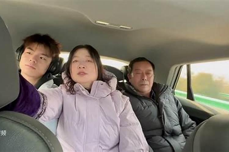 梦见回到家乡和亲人团聚