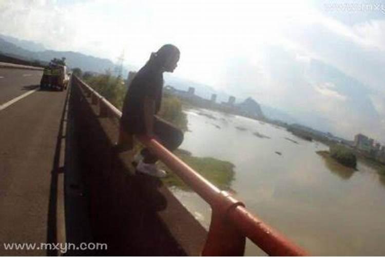 梦见有人跳河死了是什么预兆