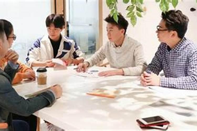 梦见前妻和别的男人在一起是什么意思 为什么梦见前妻和别的男人在一起...