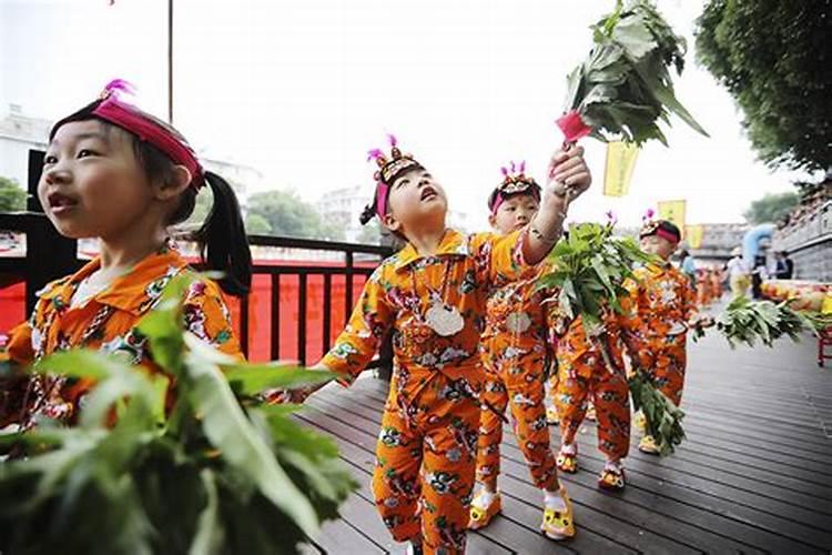 五行属性土配什么属性