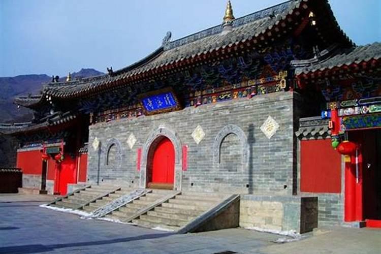祭拜婴灵 给婴灵立神主牌 是要找神婆还是去什么庙里？求具体答案