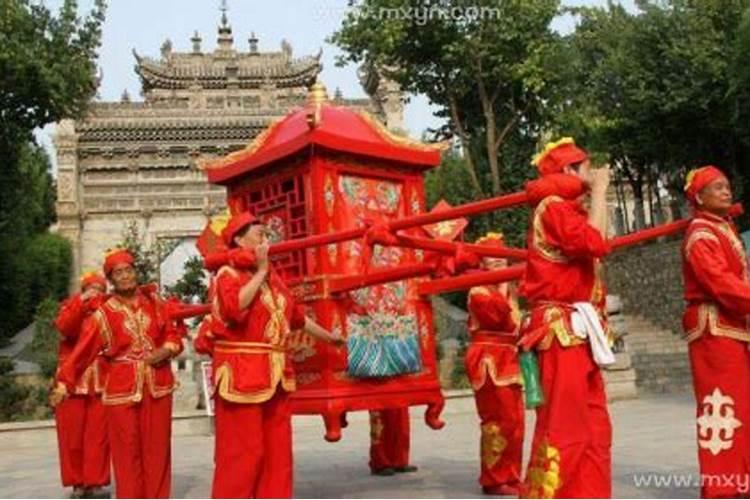 梦见花轿好不好？