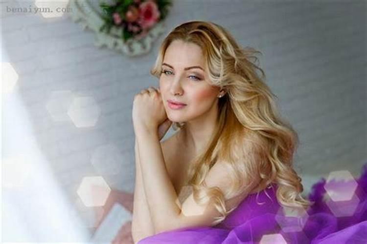 梦见离婚的活着的妻子死了又活过来什么意思