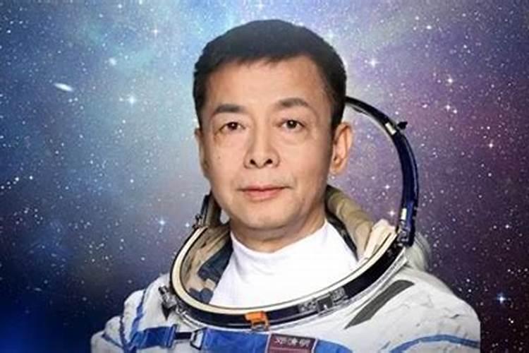 邓清明简介
