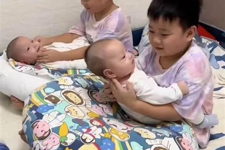 梦见妈妈又生了双胞胎妹妹