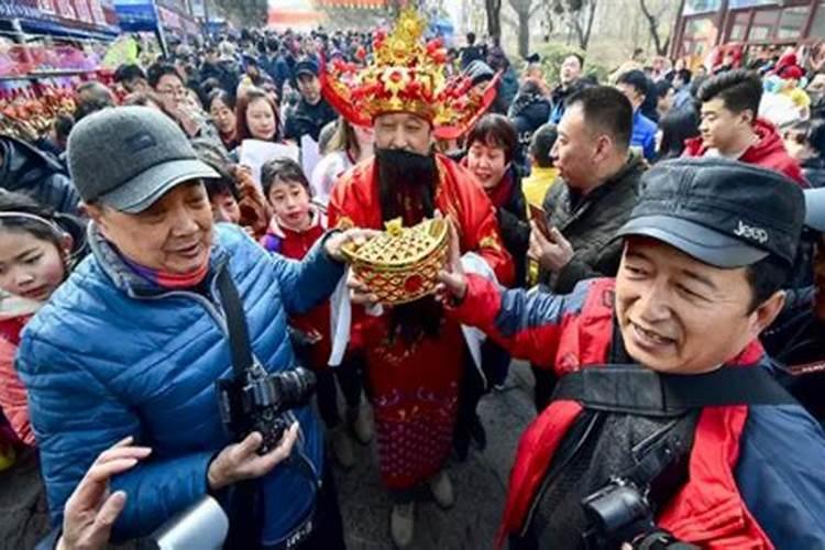 2024年除夕吉时 2024年除夕时辰吉凶查询