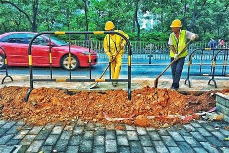 做梦修路是什么意思 做梦修路梦境解析