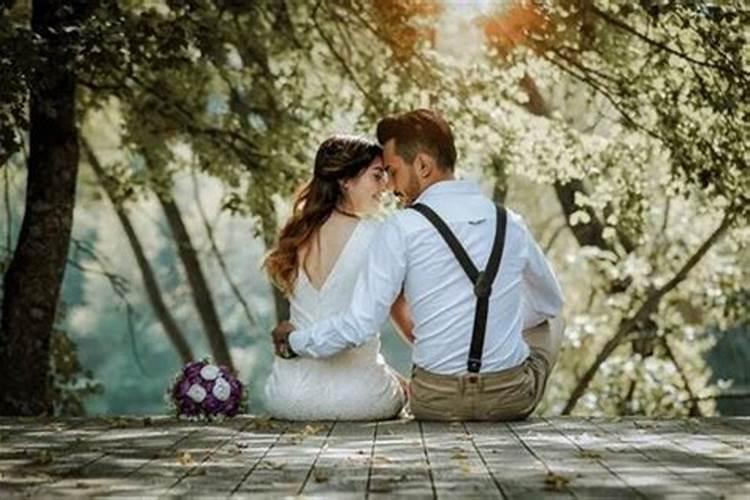 男人梦见别人结婚