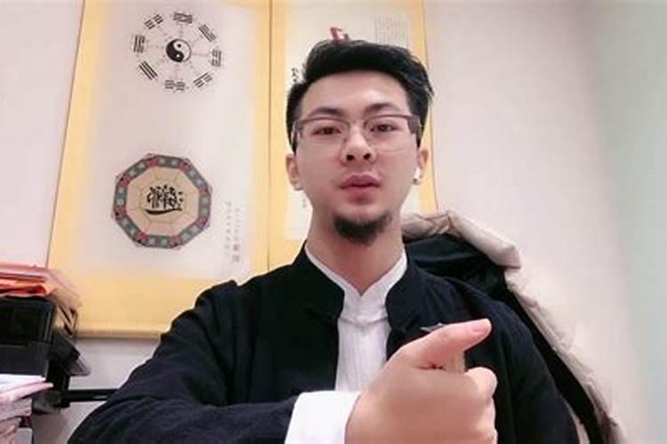 犯太岁为什么不能穿红