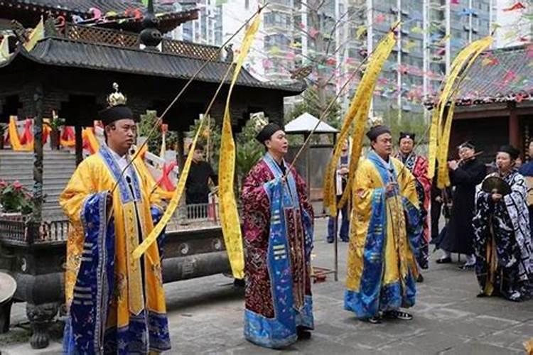 悟空曾调侃八戒“世有火居道士,哪有火居和尚” 火居道士是啥？