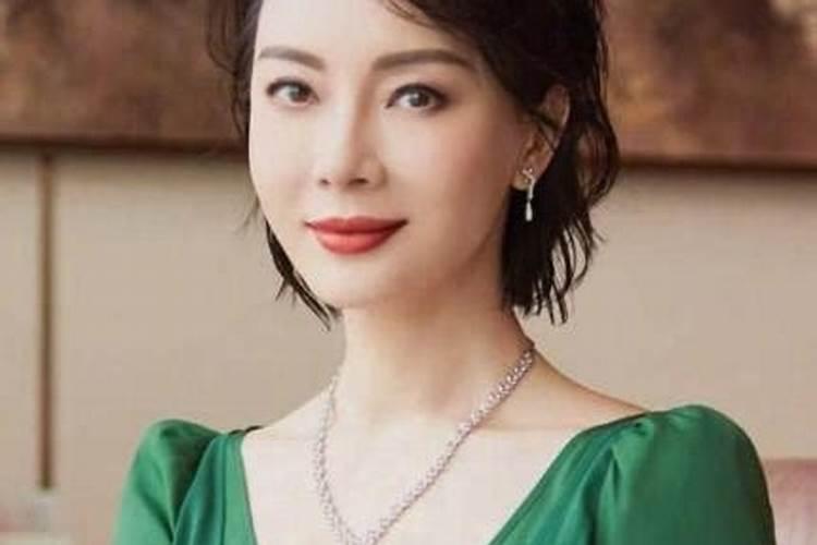 周公解梦梦见剪头发是什么意思？