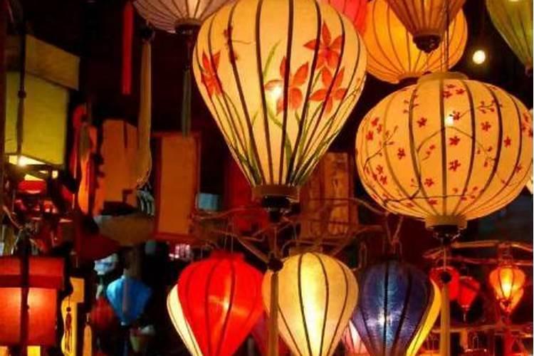 2025年犯太岁的生肖马怎么化解 2025年犯太岁的生肖马怎么躲星