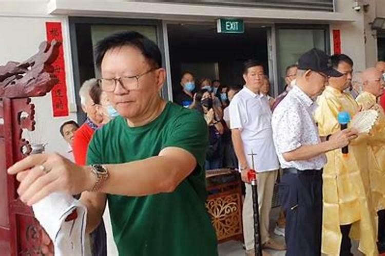 梦见吃烤红薯什么意思？