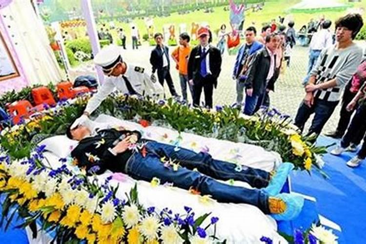 梦见死人遭电激诈尸的预兆