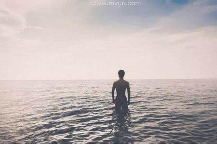女人梦见男人光着的身体什么预兆