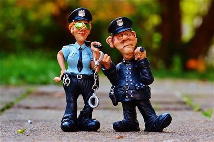 梦见自己犯罪在逃,几天后被抓住!是什么兆头？
