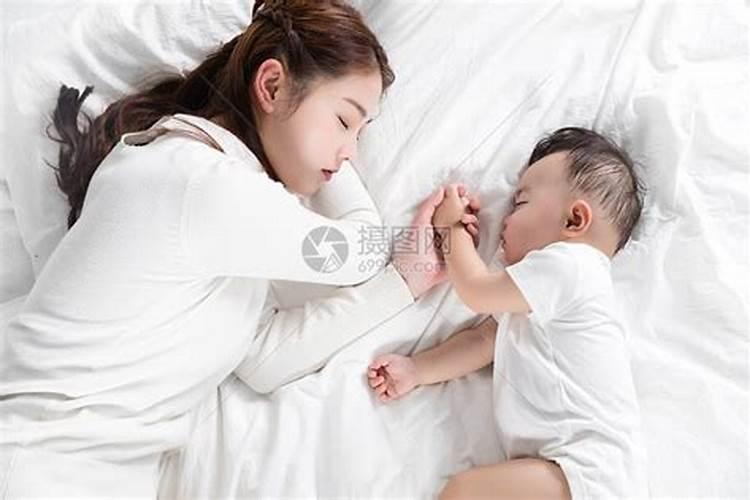 为什么做梦会梦到有一双手在付摸我的背后