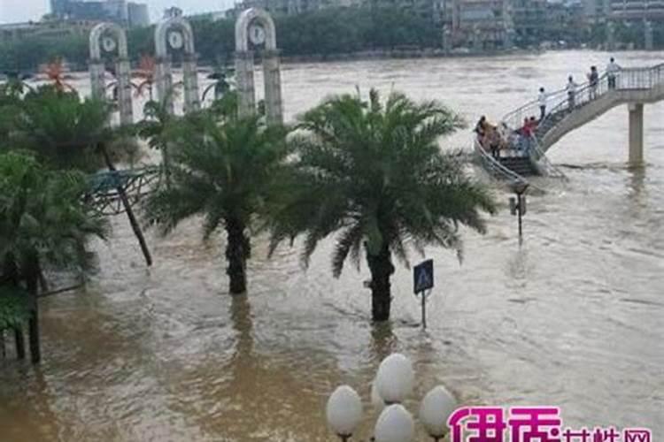 梦见洪水将来临准备逃生的预兆