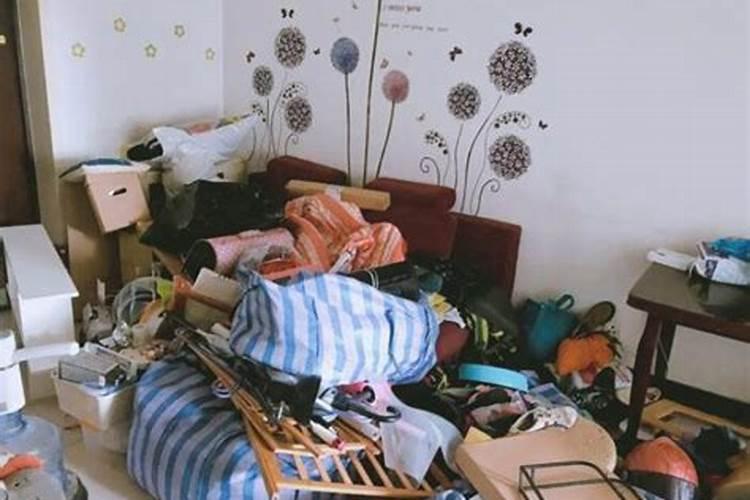 梦见在外地收拾东西回老家了