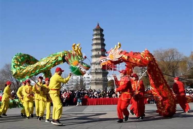 在你的家乡,都有哪些具有特色的新年民俗活动？