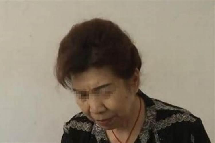 最近老是做梦梦见前夫把女儿送人了,我很伤心,还梦见他结婚我居然 去了...