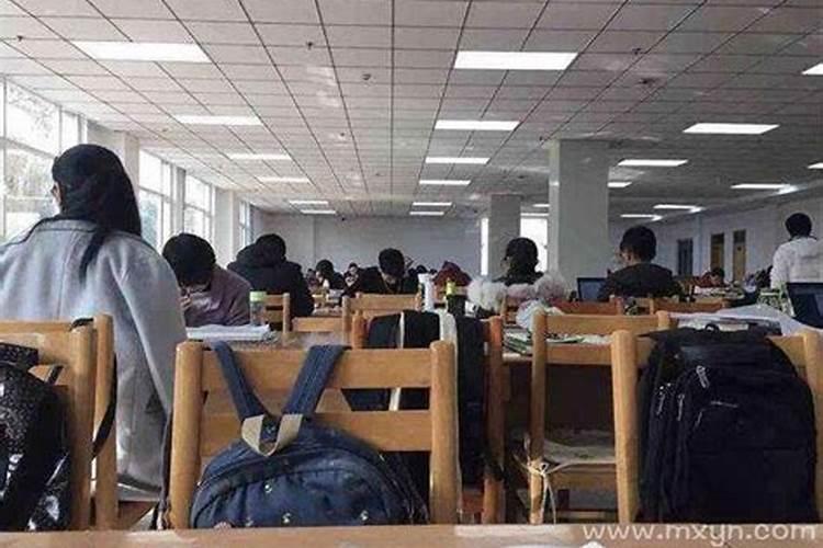 梦见在幼儿园上班是什么意思？