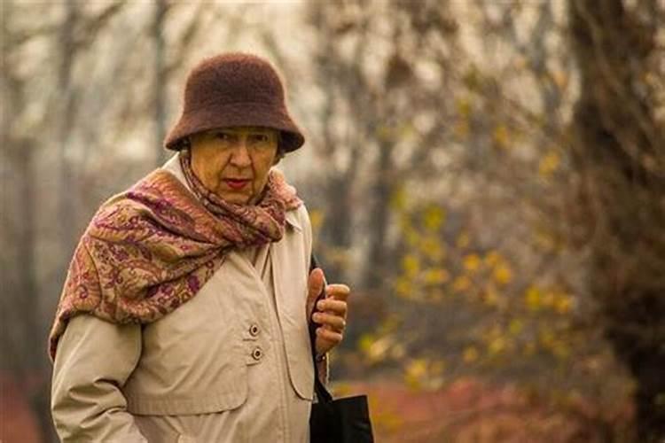 梦见死去的妈妈死而复生