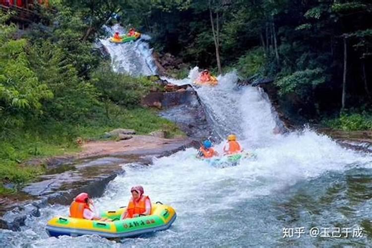 奉化市的民间习俗和其他地区的有什么不同？
