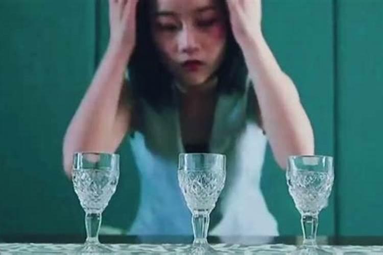 女人梦见算命先生是什么预兆？