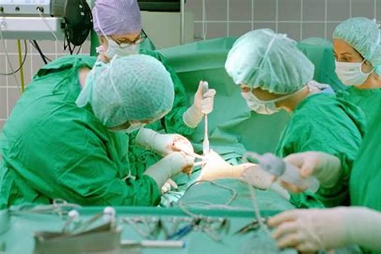 梦到自己老公生病住院动手术预示着什么意思