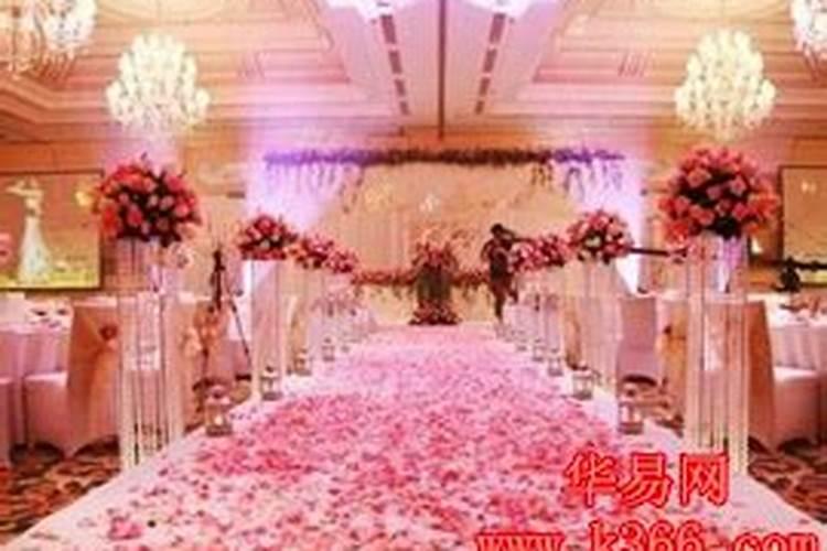 梦见参加别人婚礼什么预兆 梦见参加别人婚礼是什么意思